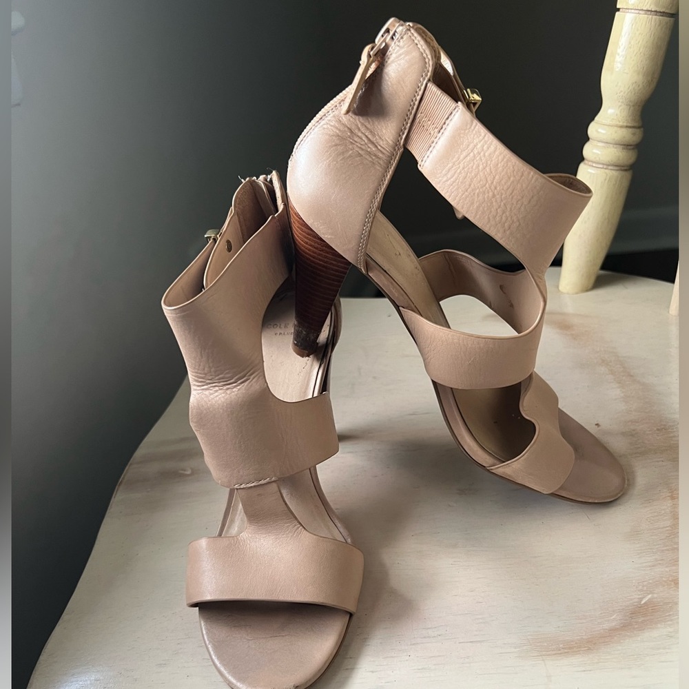 Size 7 Cole Haan heel